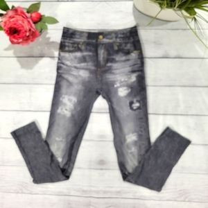 Womans leggings, size small